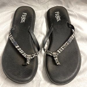 Flojos black flipflops womens 9